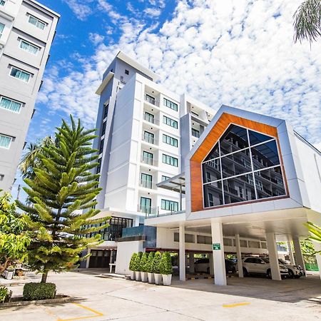 Phavina Hotel Rayong Sha Extra Plus Exterior foto