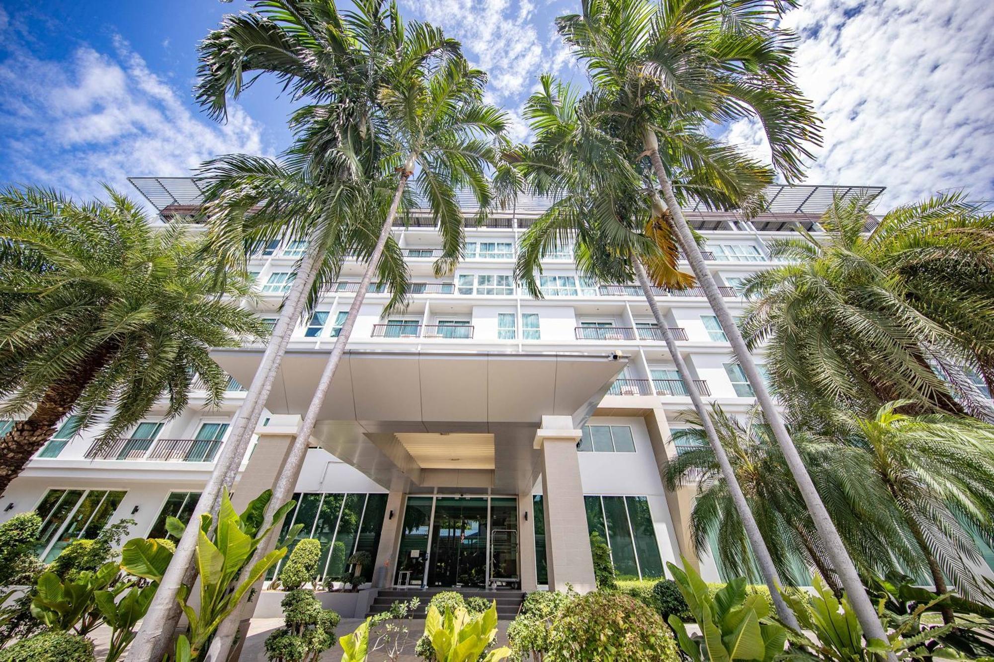 Phavina Hotel Rayong Sha Extra Plus Exterior foto